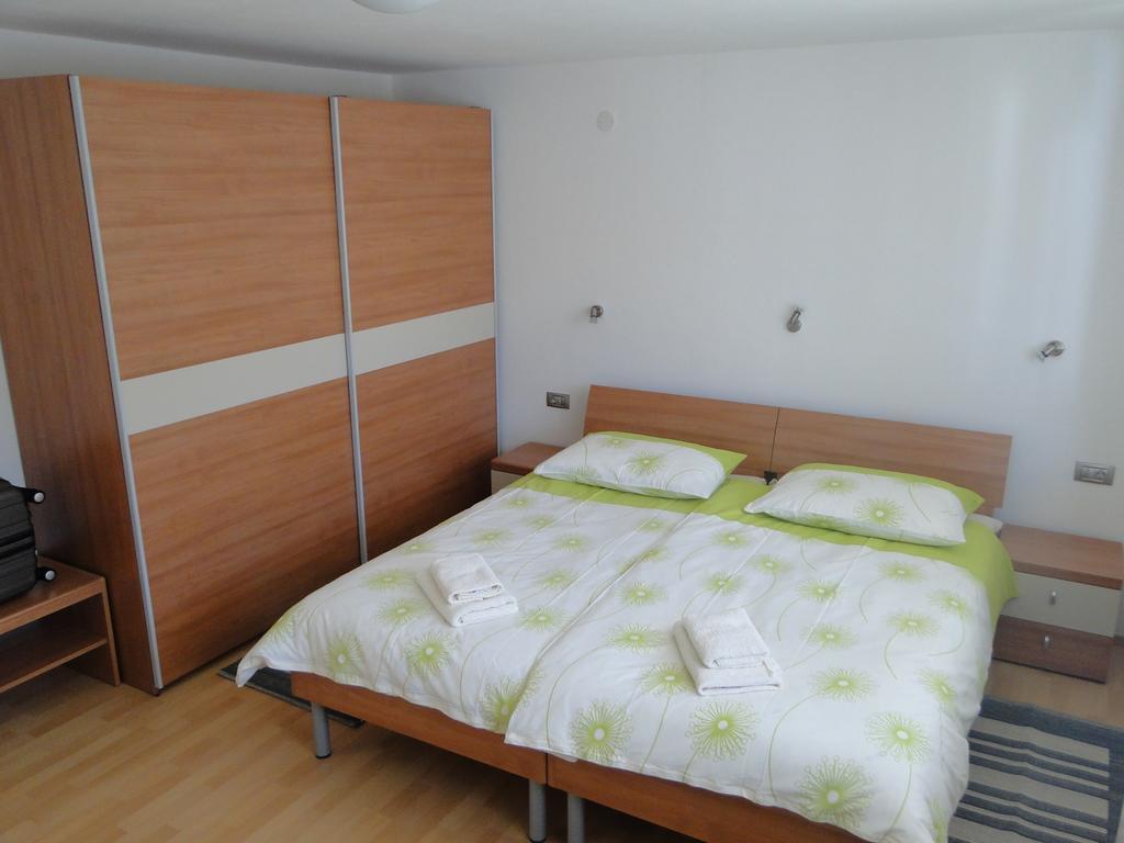 Apartma Jezero Most Na Soci Bagian luar foto